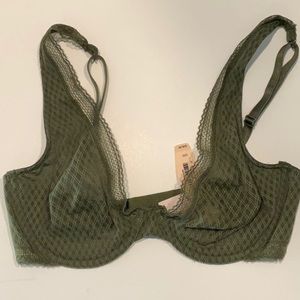 (B57) Victoria’s Secret Bra Size 32D Green Sheer Underwire Adjustable Straps